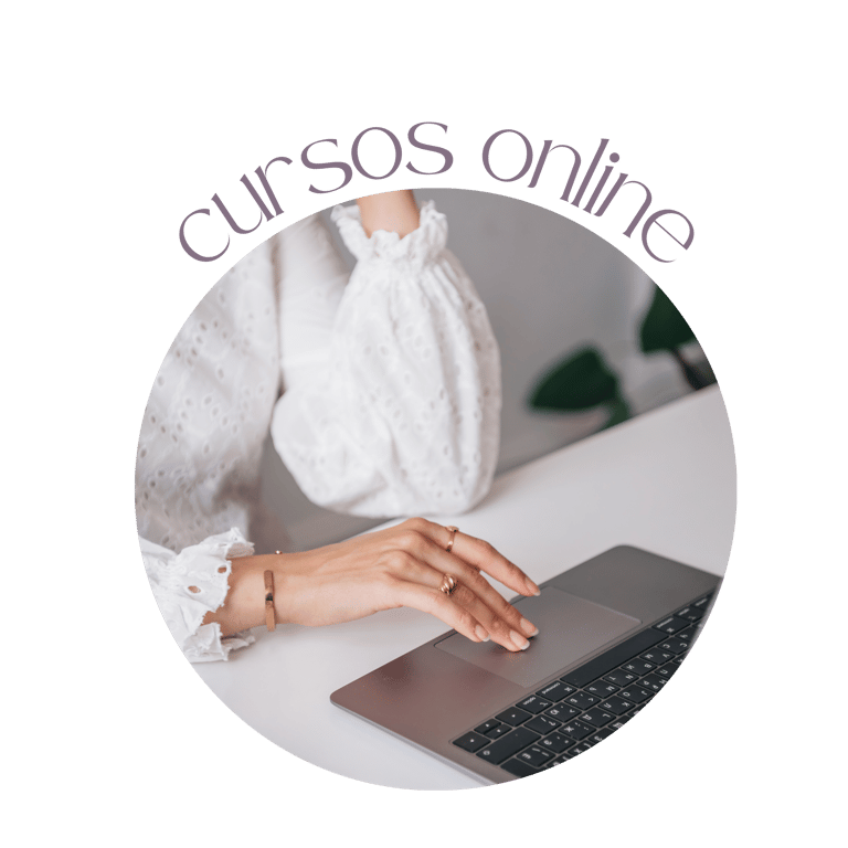 Curso online de Pequeterapia sobre neurodivergencia en un portátil
